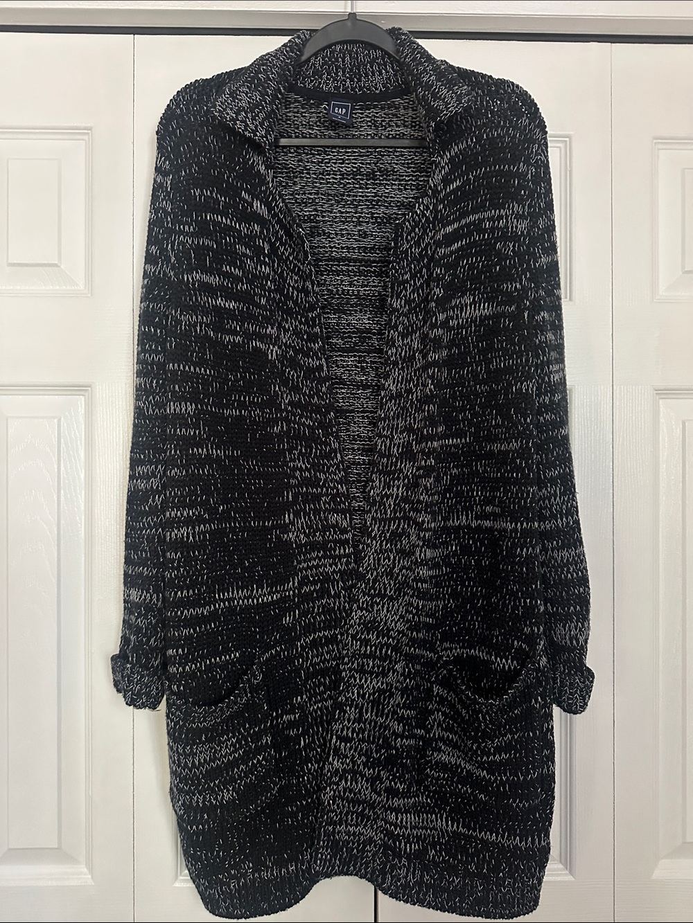 GAP Black & White Marled Open-Front Cardigan
